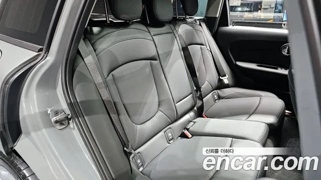 Mini Clubman 2021 — фото 12