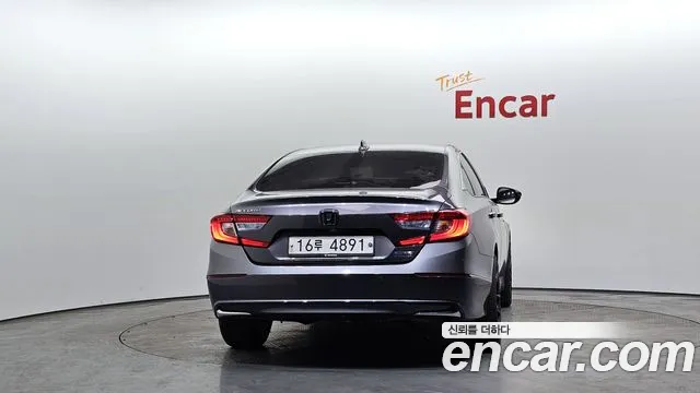 Honda Accord 2018 — фото 4