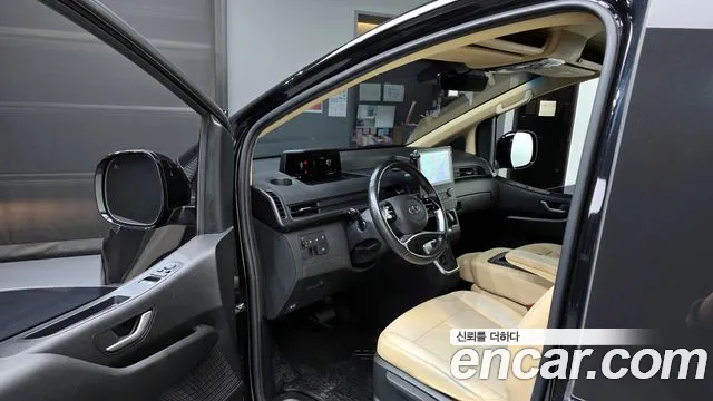 Hyundai Staria 2022 — фото 10