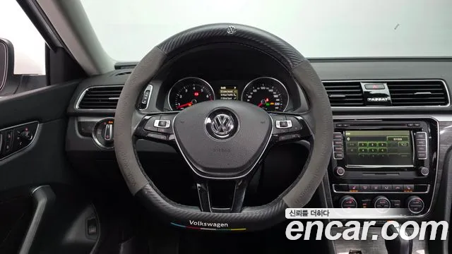 Volkswagen Passat 2018 — фото 13