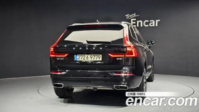 Volvo XC60 2021 — фото 4