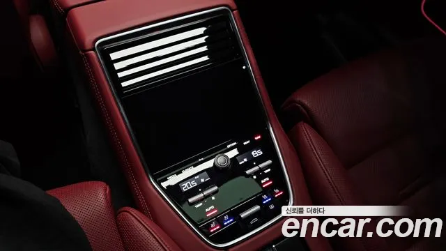 Porsche Panamera 2023 — фото 18