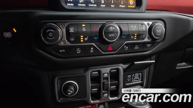 Jeep Wrangler 2021 — фото 17