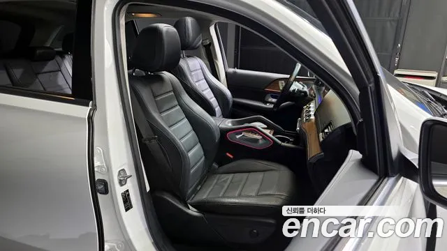 Mercedes-Benz GLE-Class 2021 — фото 12