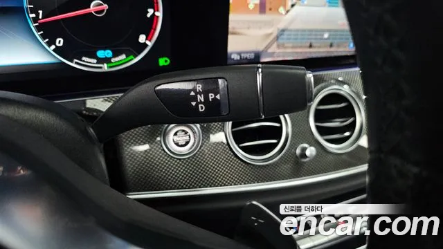 Mercedes-Benz E-Class 2020 — фото 9