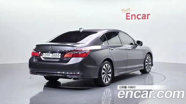 Honda Accord 2017 — фото 2