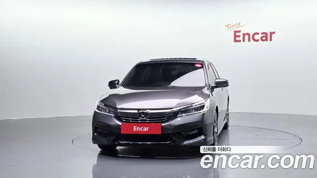 Honda Accord 2017 — фото 3