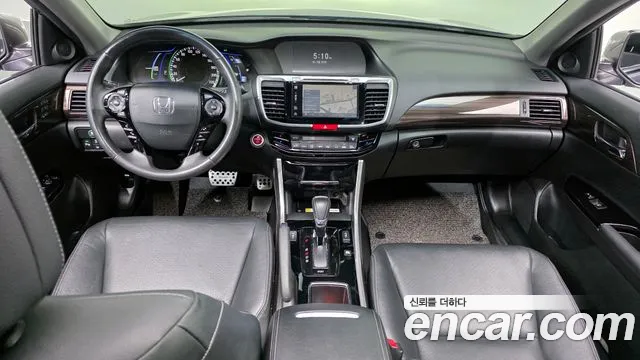 Honda Accord 2017 — фото 7