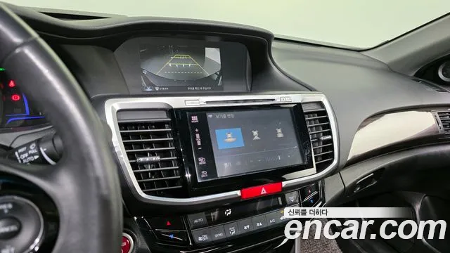 Honda Accord 2017 — фото 15