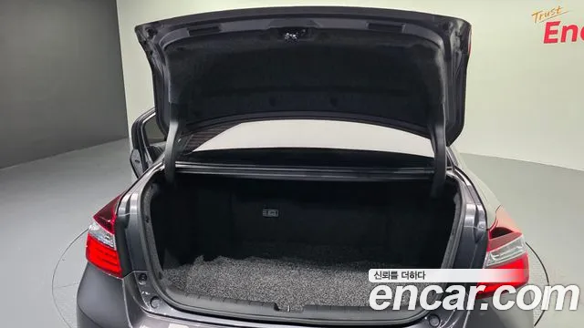 Honda Accord 2017 — фото 20