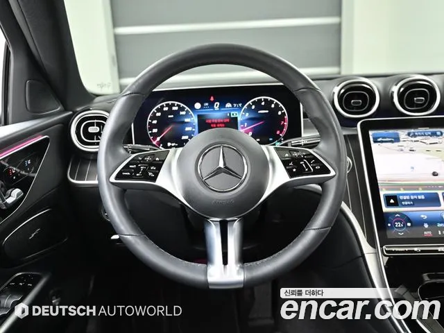 Mercedes-Benz C-Class 2024 — фото 10