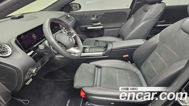 Mercedes-Benz GLA-Class 2025 — фото 10
