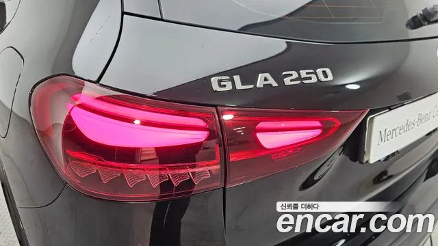 Mercedes-Benz GLA-Class 2025 — фото 18