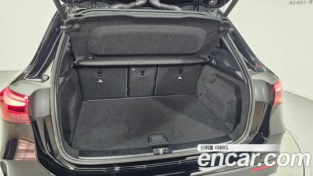 Mercedes-Benz GLA-Class 2025 — фото 20