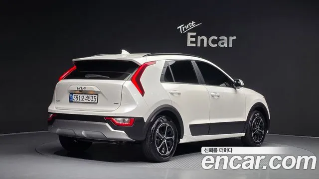 Kia Niro 2022 — фото 2