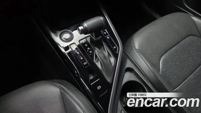 Kia Niro 2022 — фото 9
