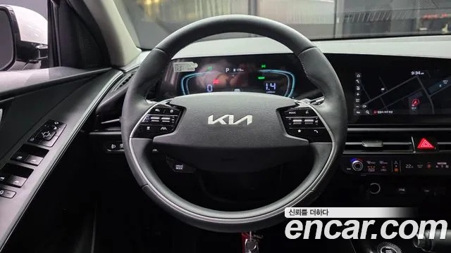 Kia Niro 2022 — фото 13