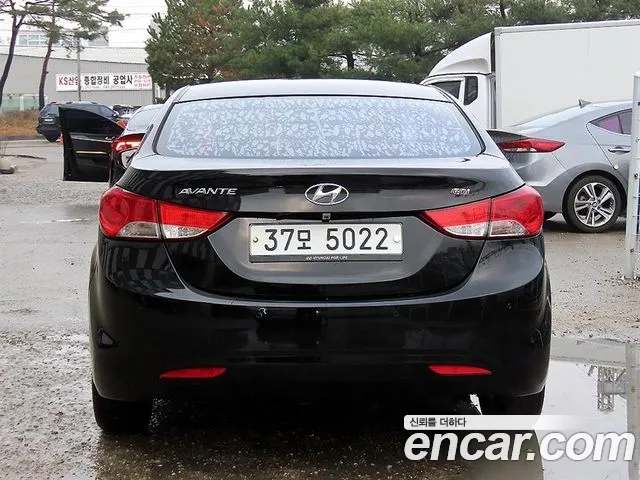 Hyundai AVANTE 2014 — фото 4
