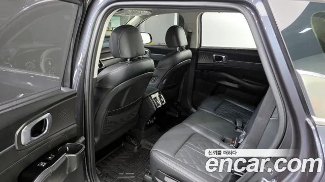 Kia Sorento 2023 — фото 11