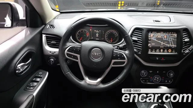 Jeep Cherokee 2017 — фото 13
