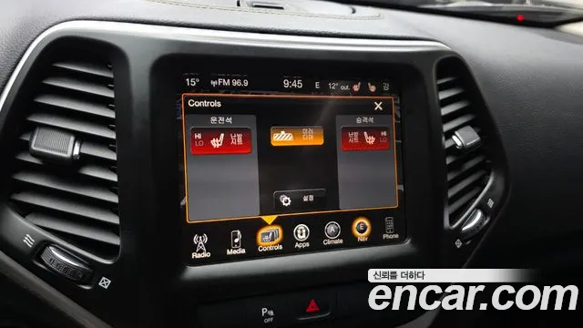 Jeep Cherokee 2017 — фото 16