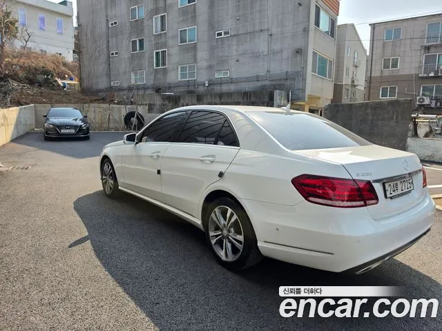 Mercedes-Benz E-Class 2015 — фото 3