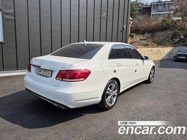 Mercedes-Benz E-Class 2015 — фото 4