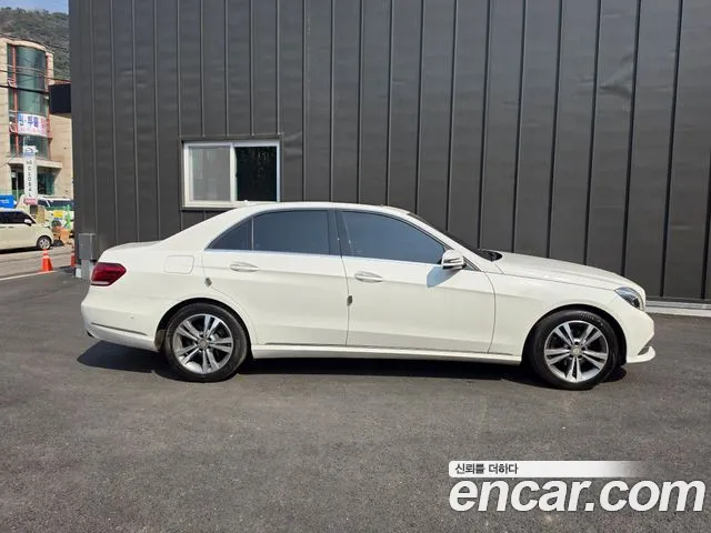 Mercedes-Benz E-Class 2015 — фото 6