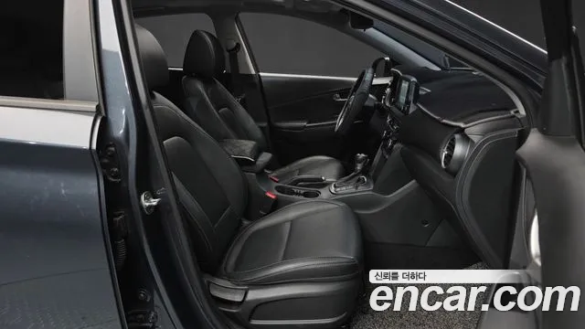 Hyundai Kona 2018 — фото 11