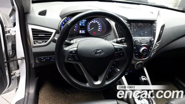 Hyundai Veloster 2017 — фото 13