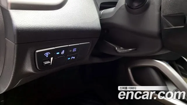Hyundai Veloster 2017 — фото 19
