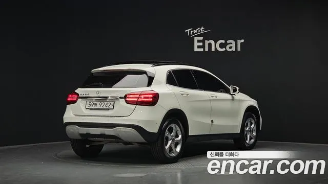 Mercedes-Benz GLA-Class 2018 — фото 2