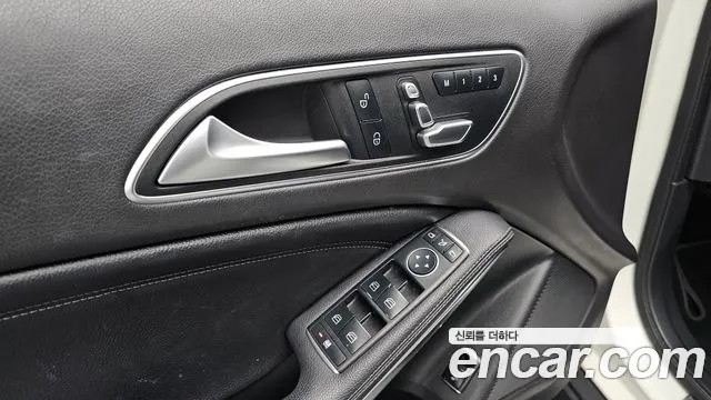Mercedes-Benz GLA-Class 2018 — фото 17