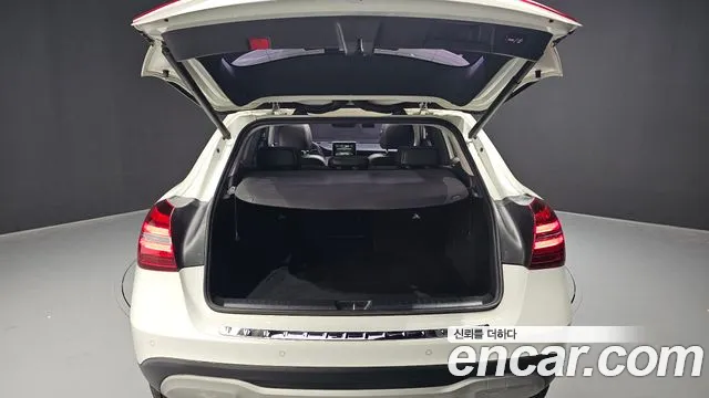 Mercedes-Benz GLA-Class 2018 — фото 20