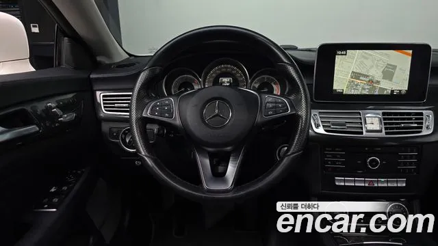 Mercedes-Benz CLS-Class 2016 — фото 13