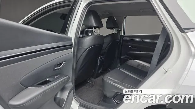 Hyundai Tucson 2023 — фото 17
