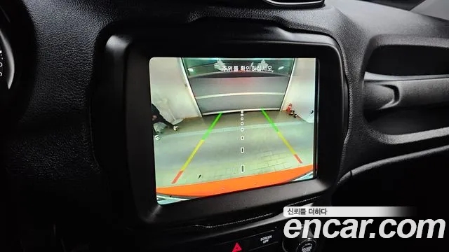 Jeep Renegade 2021 — фото 15