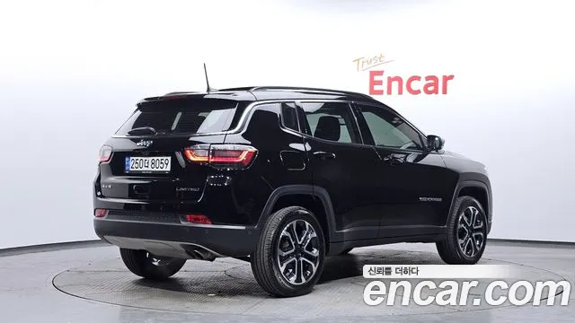 Jeep Compass 2022 — фото 2