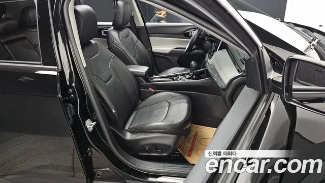 Jeep Compass 2022 — фото 12