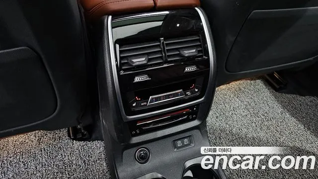 BMW X7 2020 — фото 19