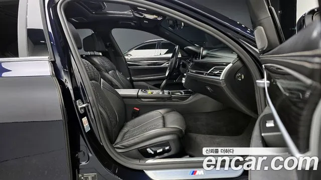 BMW 7-Series 2018 — фото 10