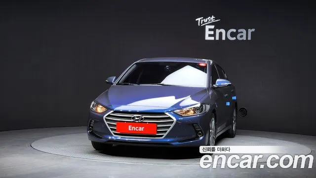 Hyundai AVANTE 2018 — фото 3