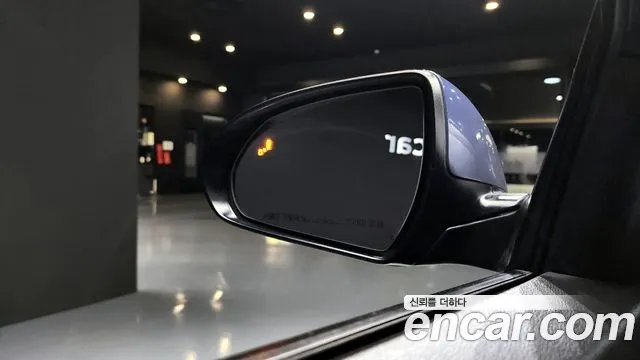 Hyundai AVANTE 2018 — фото 18