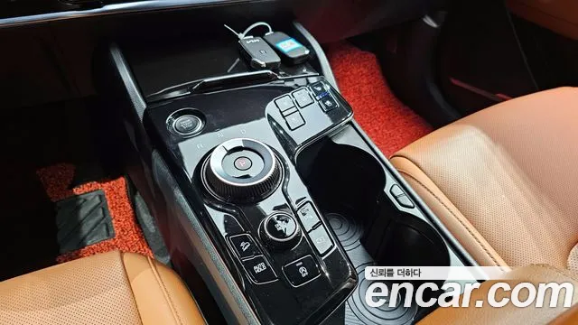 Kia Sportage 2022 — фото 9