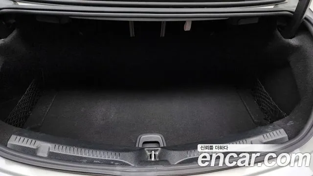 Mercedes-Benz E-Class 2020 — фото 20