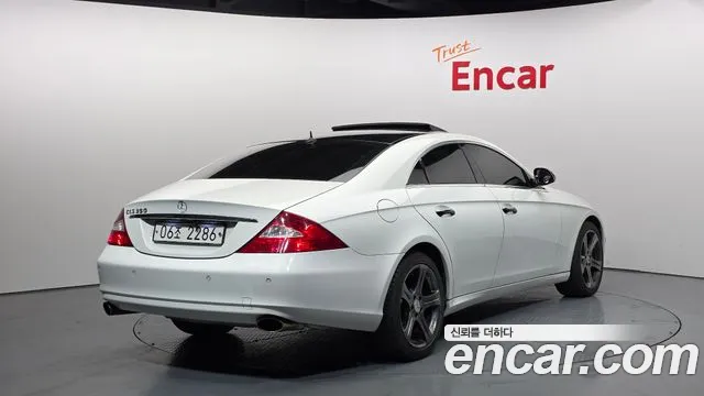 Mercedes-Benz CLS-Class 2005 — фото 2