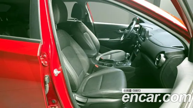Hyundai Kona 2019 — фото 11