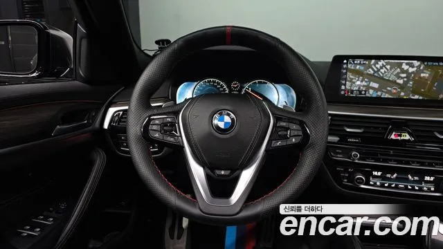 BMW 5-Series 2017 — фото 13