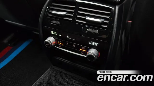 BMW 5-Series 2017 — фото 18