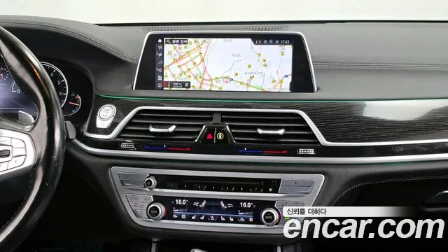 BMW 7-Series 2017 — фото 14